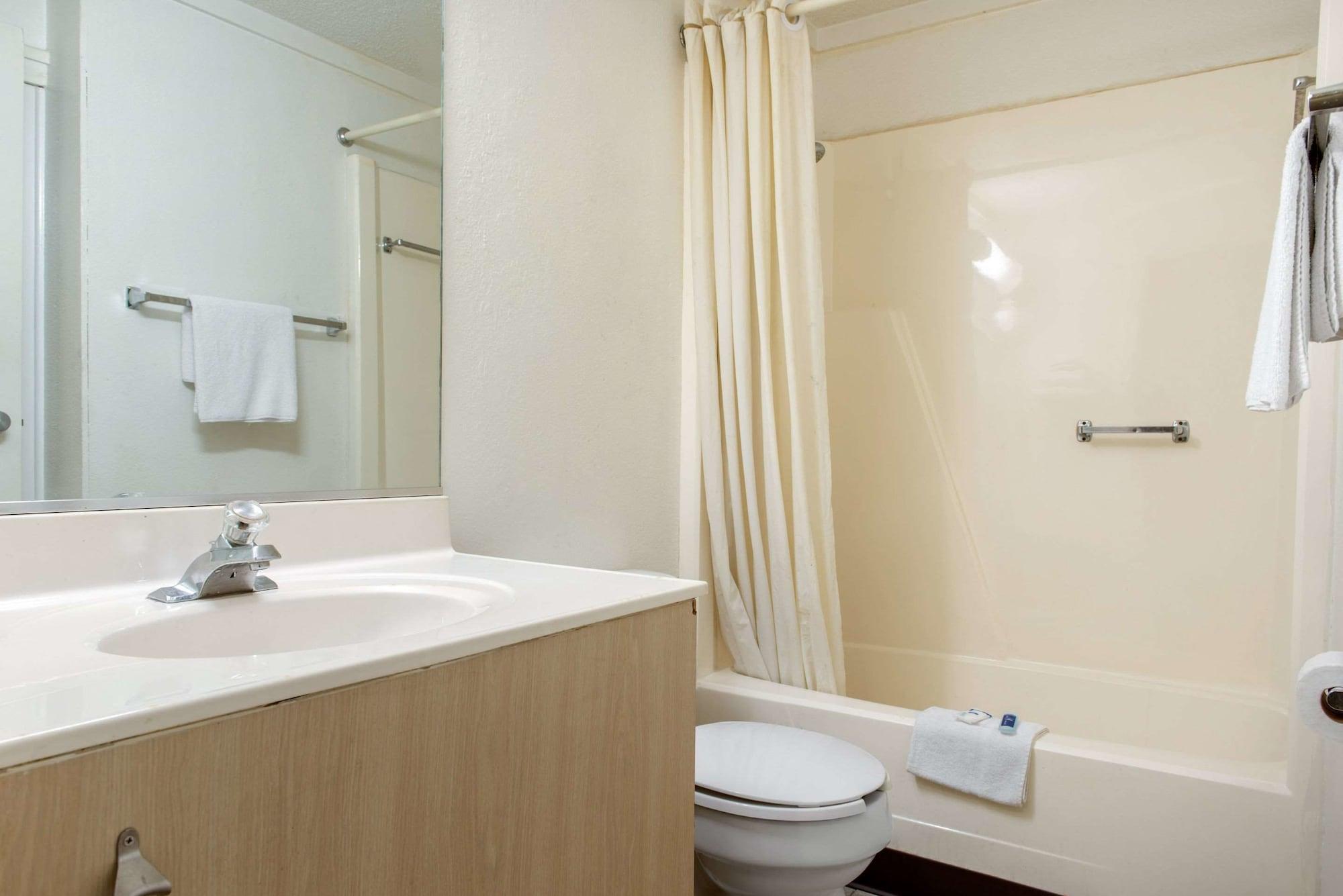 Rodeway Inn Sharonville Dış mekan fotoğraf