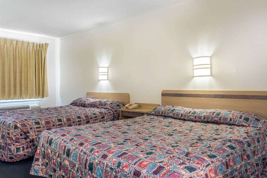 Rodeway Inn Sharonville Oda fotoğraf