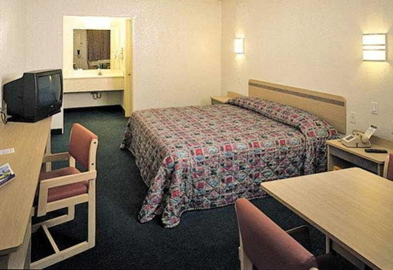 Rodeway Inn Sharonville Dış mekan fotoğraf